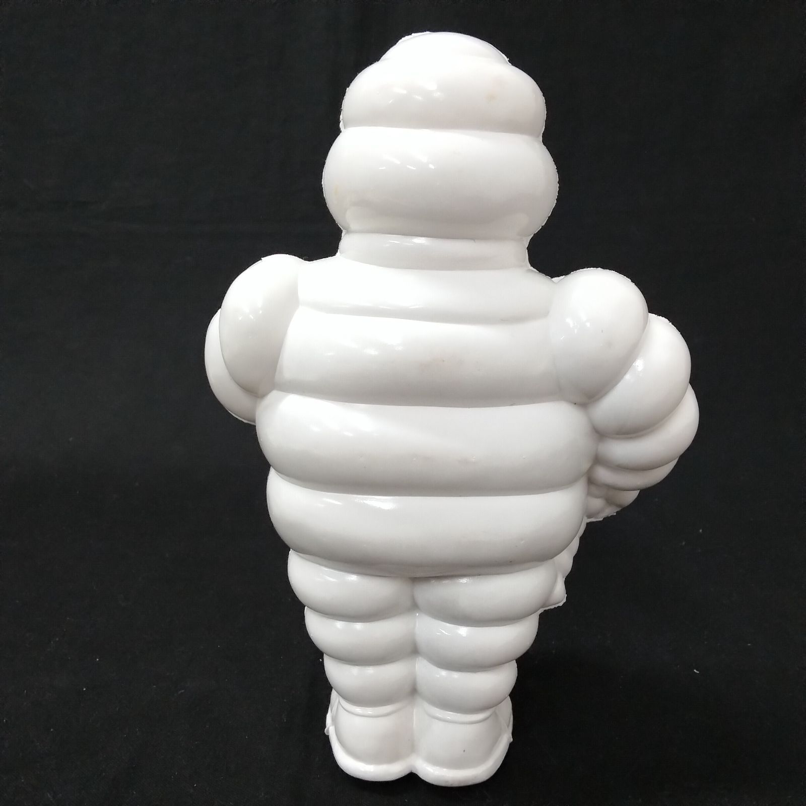 ゼンマイ仕掛け人形