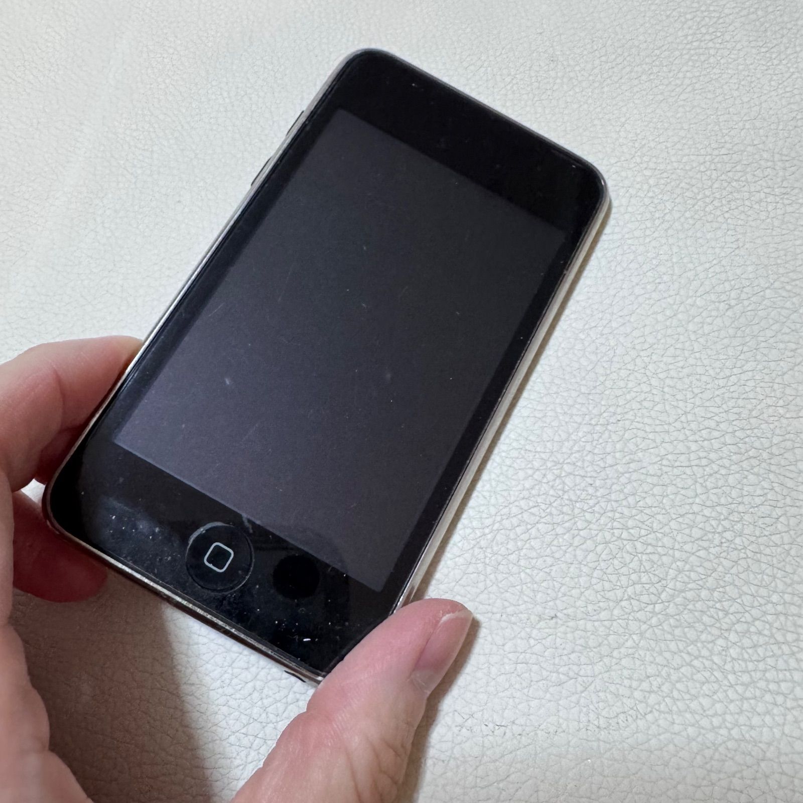 Apple iPod touch 第2世代 8GB A1288 動作確認済 - メルカリ