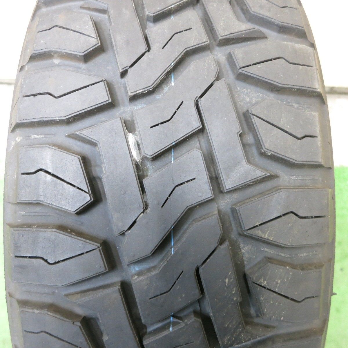 ほぼ未使用！24年！1本☆225/55R18 トーヨー R/T オープン カントリー 