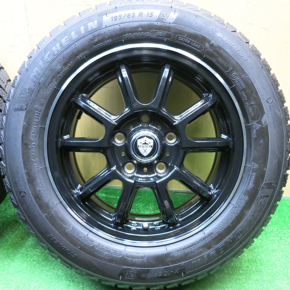 国産バリ溝23年式195/65R15 スタッドレス バリ溝 23年 ほぼ10分 スタッドレス 195/65R15 グリップマックス
