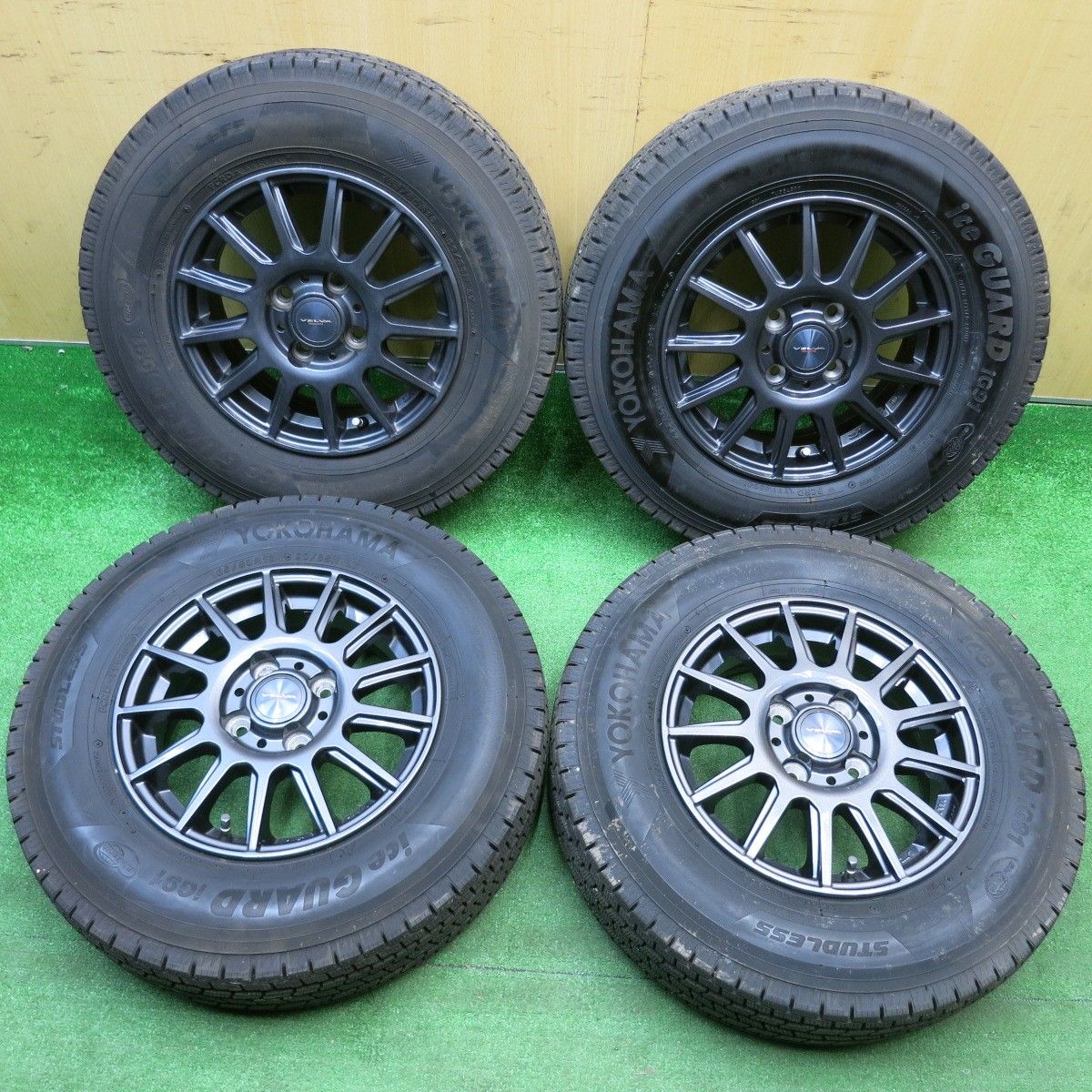 超バリ溝！キレイ！ほぼ10分☆スタッドレス 165/80R13 90/88N ヨコハマ 