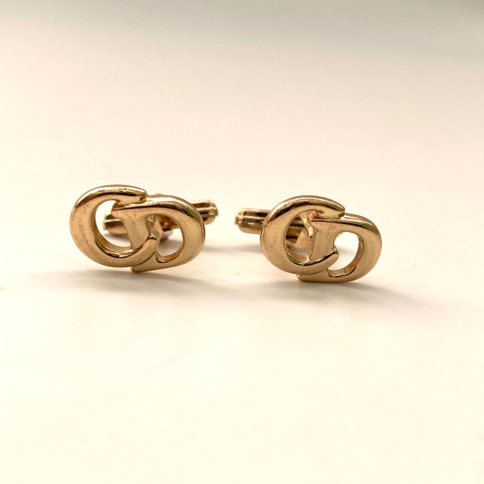 【BIGお買い物ラリー★30%OFFセール中】クリスチャンディオール Christian Dior カフス ゴールド　ブラック レディース 中古 Christian Dior】クリスチャンディオール カフス ゴールドカラー