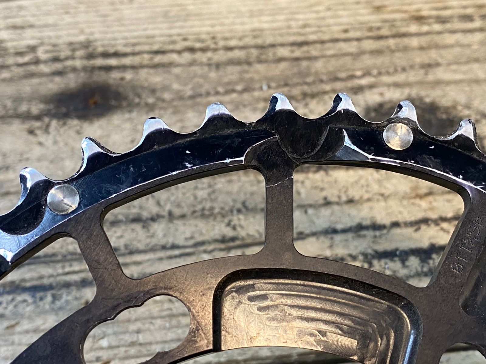 JS059 ローター ROTOR QRINGS アウター 楕円チェーンリング 46T 11S