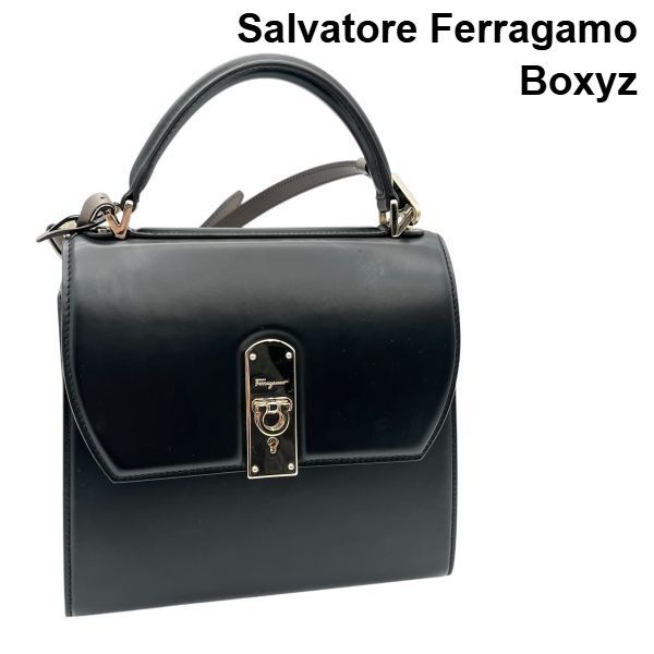 ○ サルヴァトーレフェラガモ Salvatore Ferragamo ショルダーバッグ