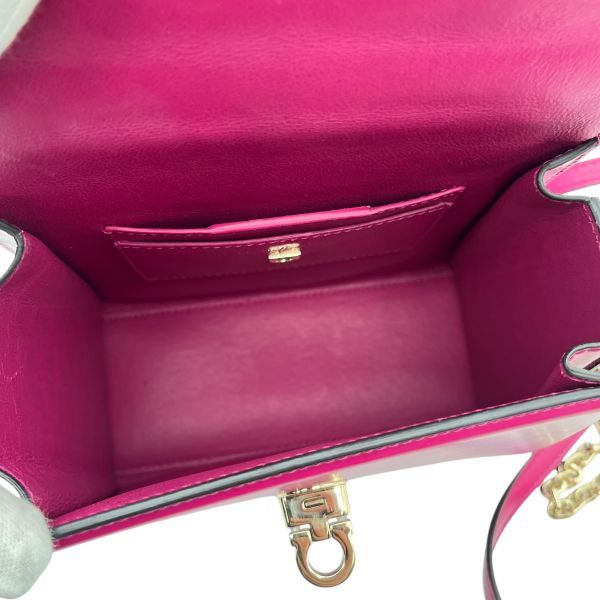 ○ サルヴァトーレフェラガモ Salvatore Ferragamo バッグ ボクシィズ