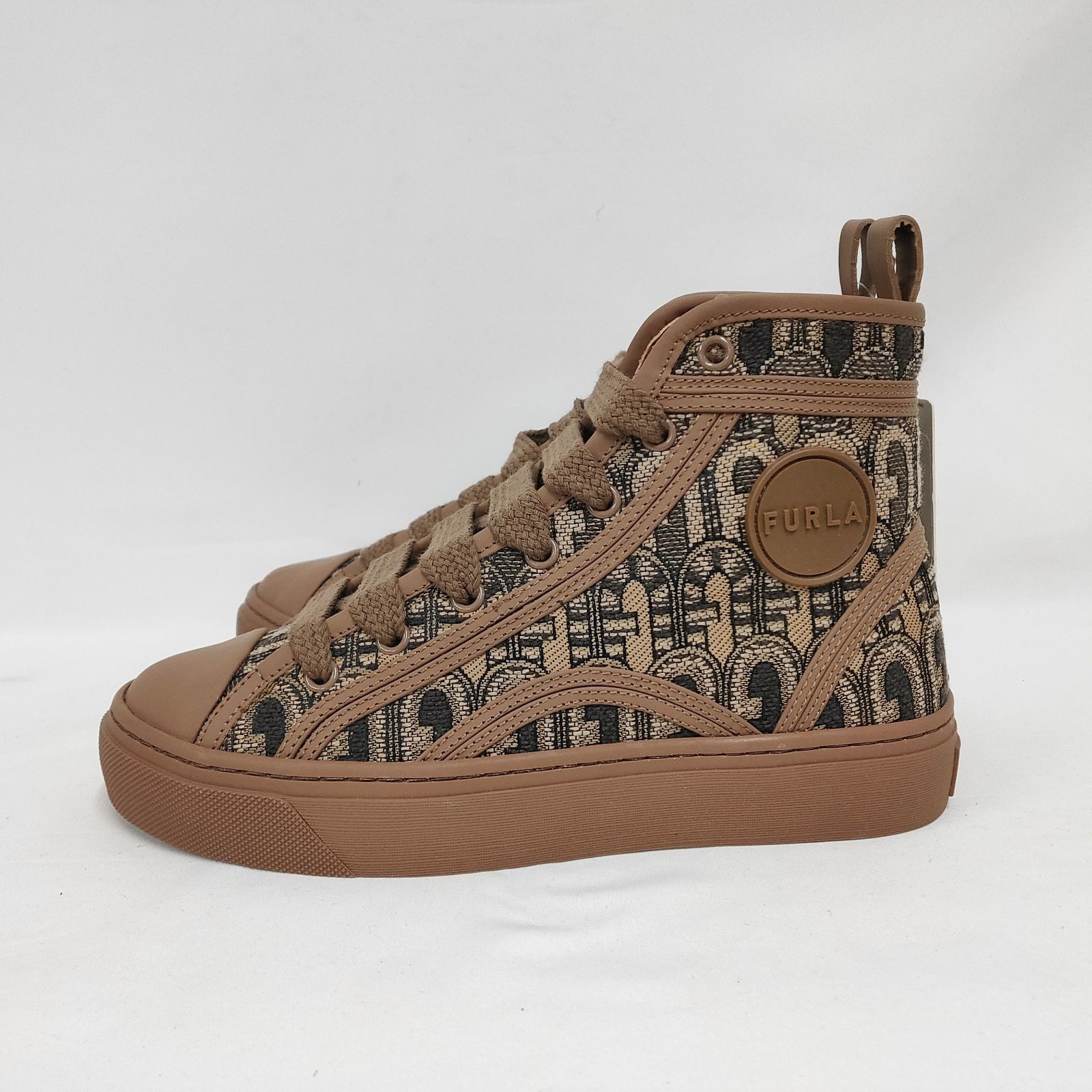 新品 未使用 フルラ バインディング ハイトップ スニーカー ブラウン