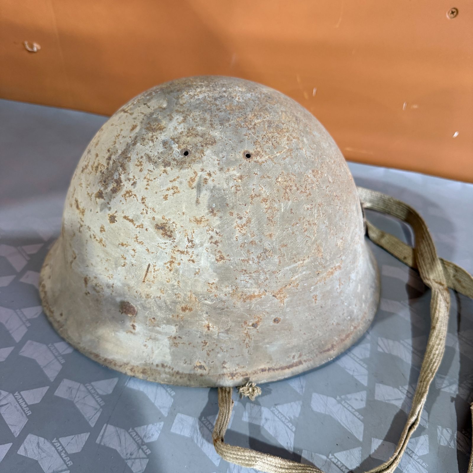 実物当時物旧日本軍大日本帝国鉄帽ヘルメット鉄兜特攻隊昭和レトロヴィンテージ骨董 実物当時物旧日本軍大日本帝国鉄帽ヘルメット鉄兜特攻隊昭和レトロ