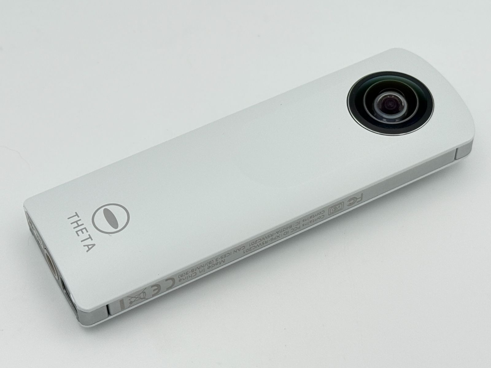 美品】RICOH THETA m15 ホワイト リコー シータ 360度カメラ - メルカリ