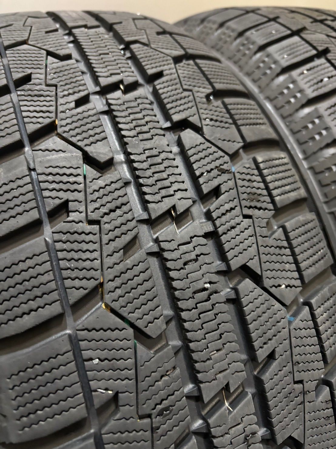 ☆205/60R16 TOYO/GARIT GIZ 22年製 スタッドレス 4本 ノア ヴォクシー