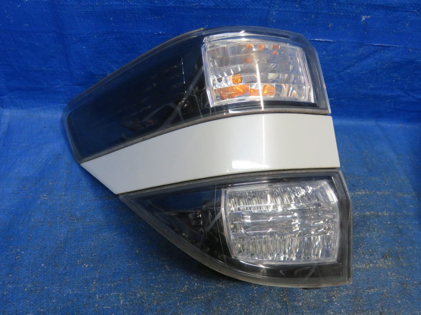 ヴェルファイア 良品 GGH20W⁄前期 ANH20 点灯OK -20ヴェルファイア 
