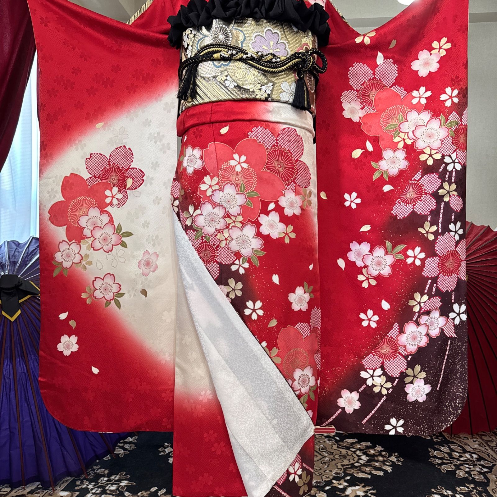 豪華振袖セット(4点)・袋帯・重ね衿・帯揚げ・桜柄・金銀彩・箔