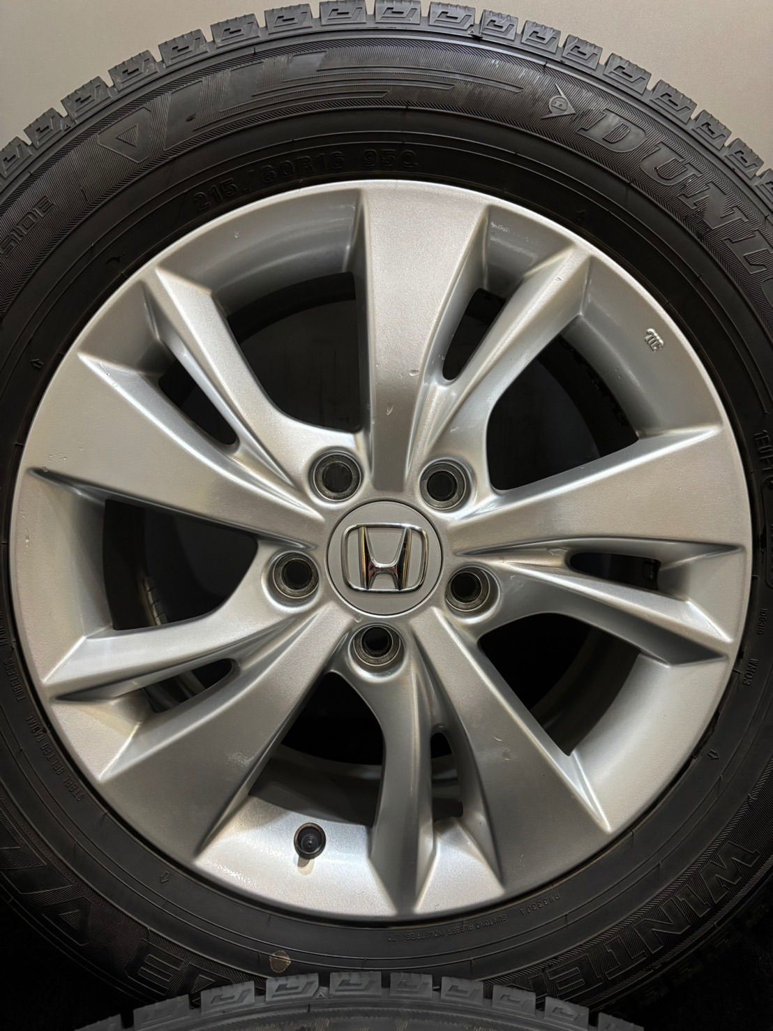 ☆215/60R16 DUNLOP/WINTER MAXX 03 23年製 ホンダ ヴェゼル 純正 16