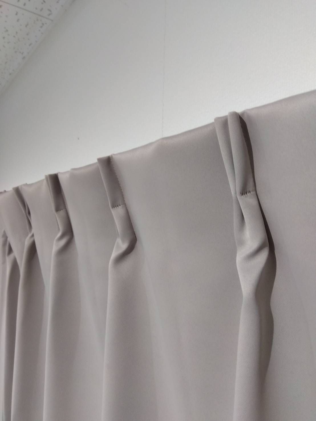 サンゲツ AC2461 遮光ドレープカーテン 幅200cm×丈200cm(カン下