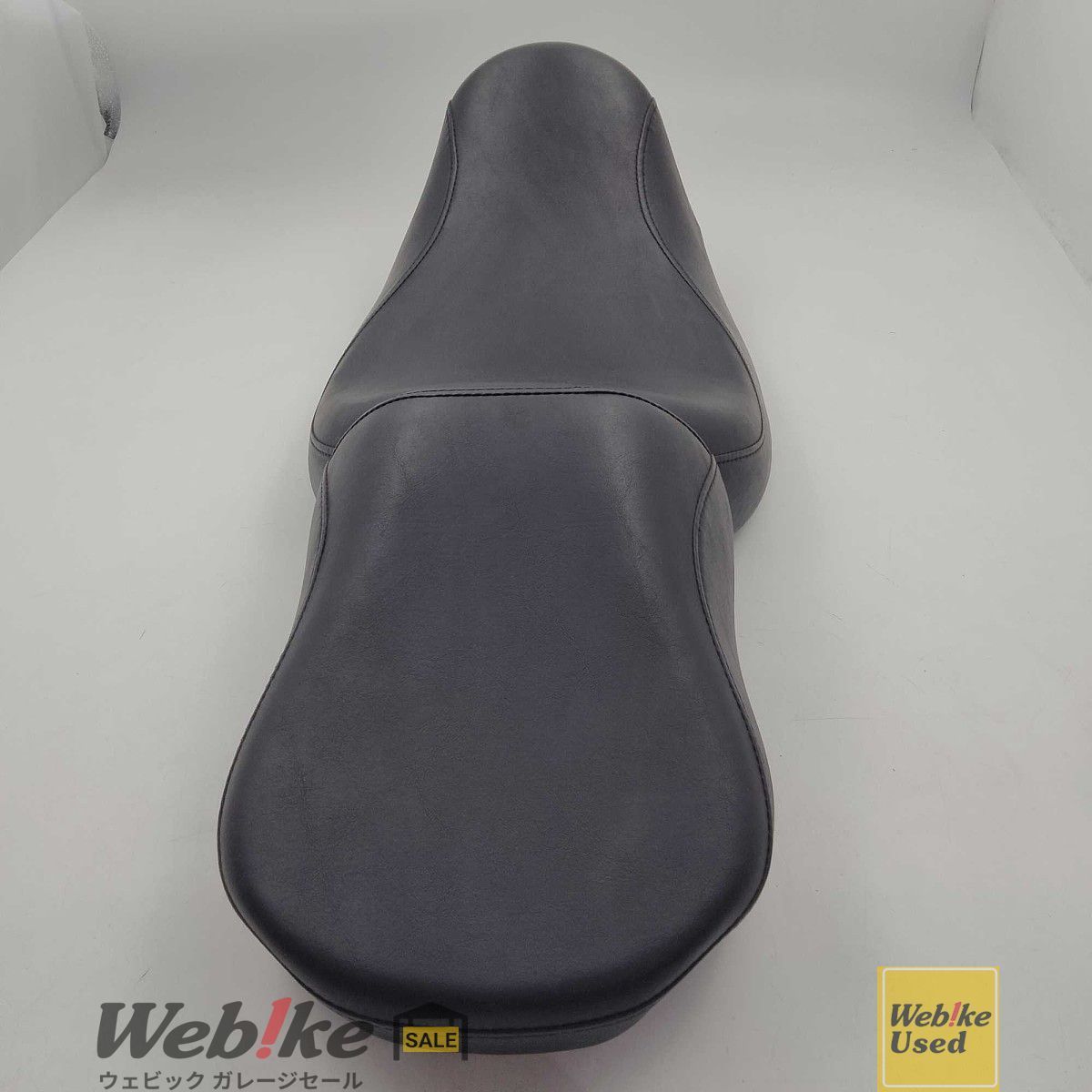 美品　ハーレーダビッドソン　純正　ツーリング　タンデムシート　ローダウン ハーレーダビッドソン純正中古パーツ シート（タンデムシート付