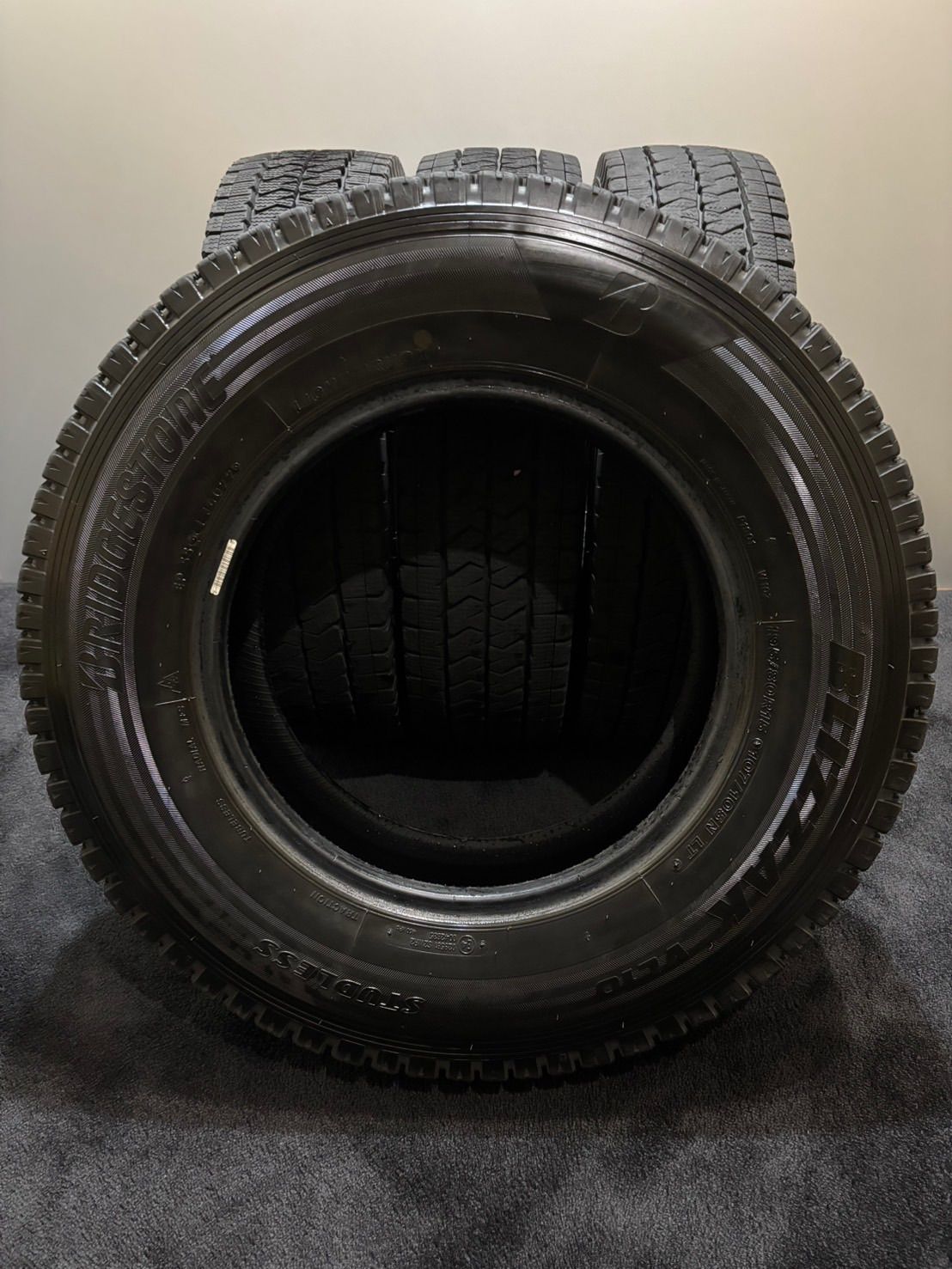 ☆195/80R15 107/105N LT BRIDGESTONE/VL10 22年製 スタッドレス 4本