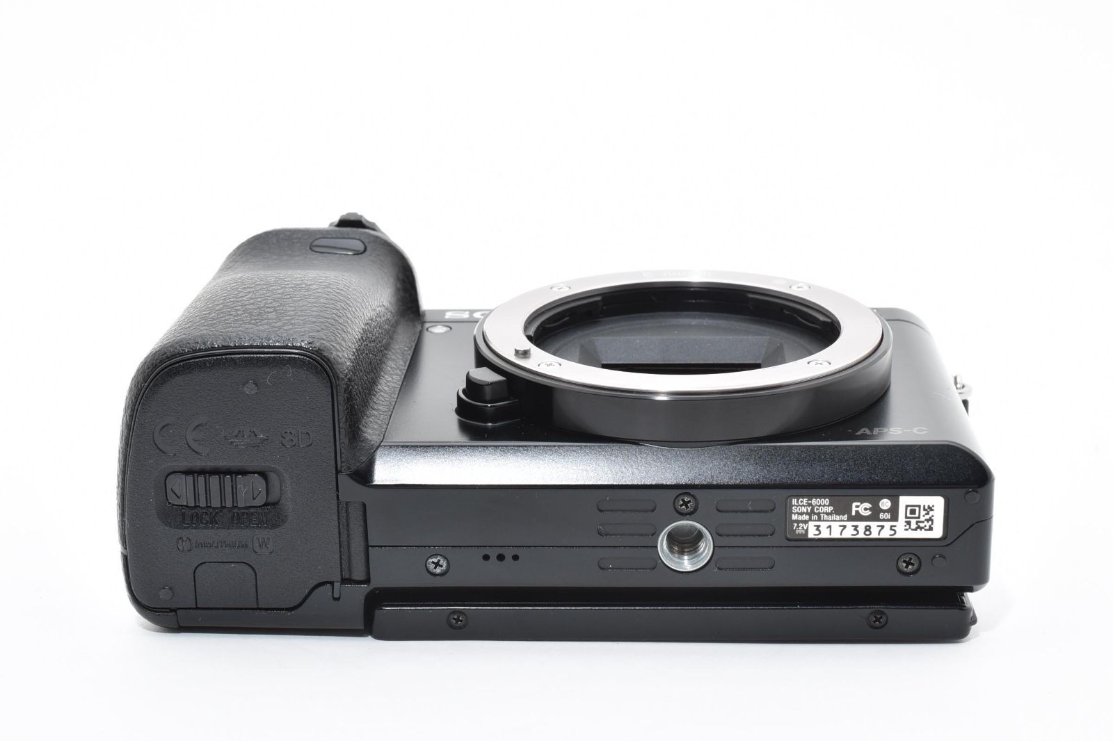 ☆極上☆ ソニー SONY α6000ボディ ILCE-6000 B ブラック 《ショット数