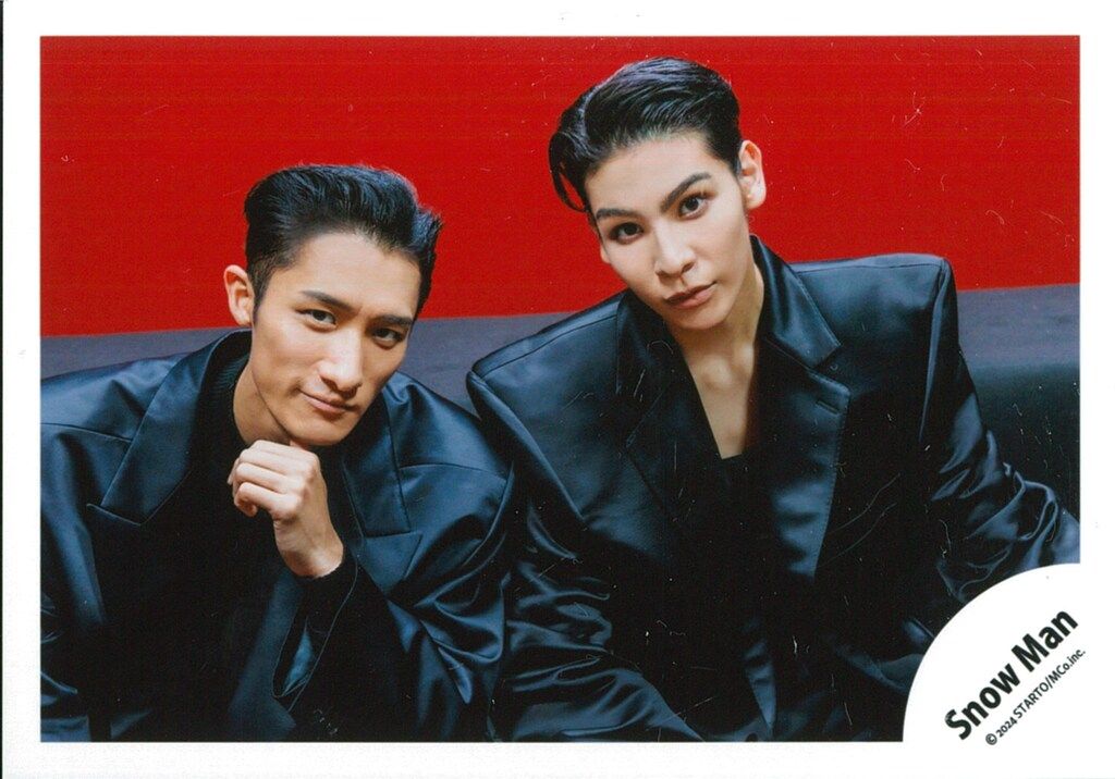 SnowMan RAYS MVオフショット 岩本照/ラウール 公式写真*1枚 - メルカリ