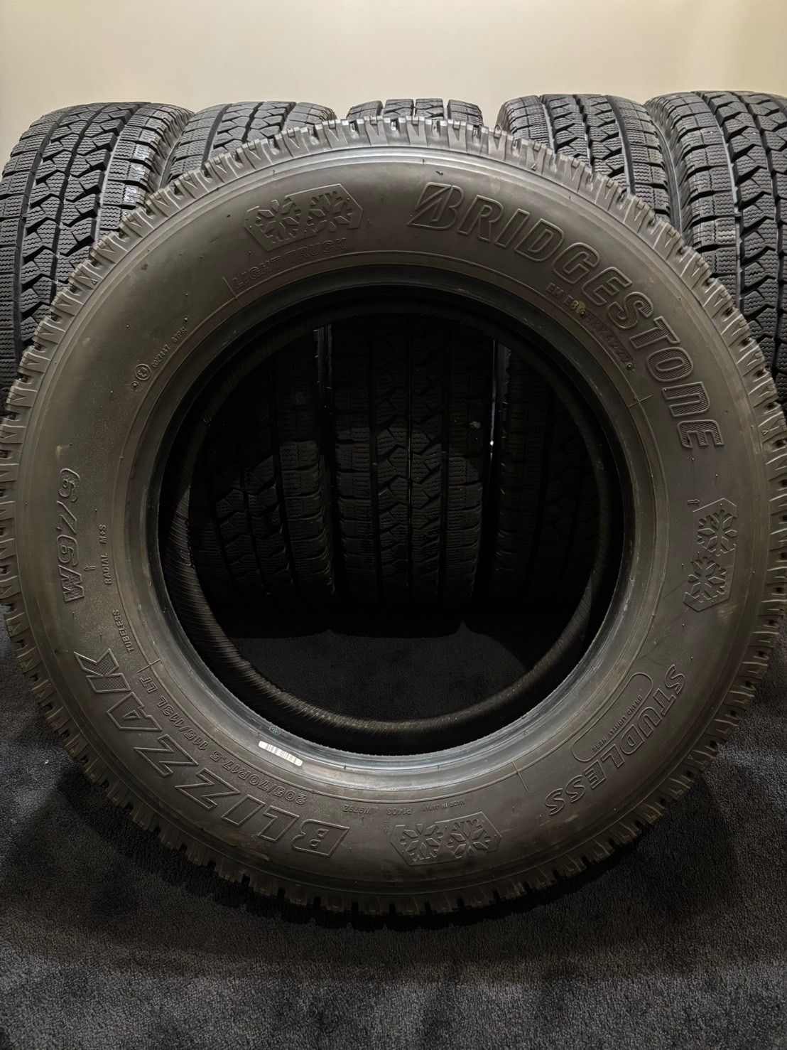 ☆205/70R17.5 115/113L LT BRIDGESTONE/W979 22年製 スタッドレス 6本