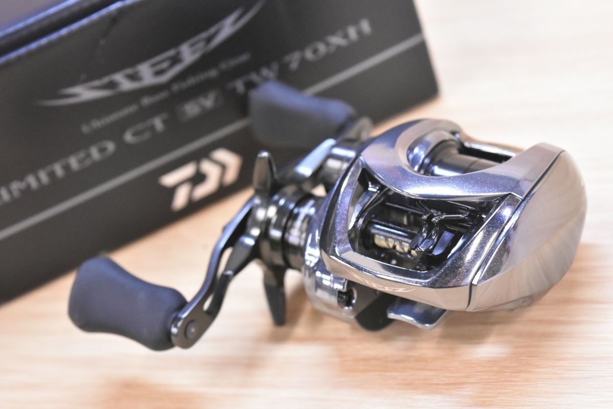 ダイワ 25 スティーズ リミテッド CT SV TW 70XH 右 ベイトリール