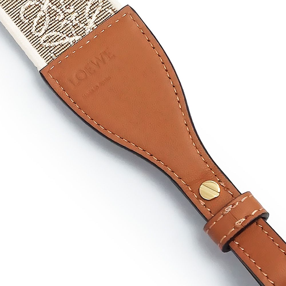 未使用　ロエベ　ショルダーストラップ　アナグラム　ベージュ系　ジャガード　cs2 ロエベ C886T90X01 アナグラム ループストラップ ジャガード カーフ