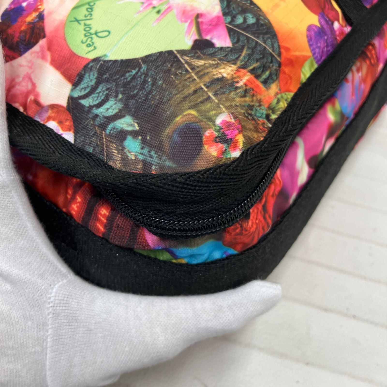 8411 LeSportsac レスポートサック ショルダーバッグ 斜めがけ 紐調節 