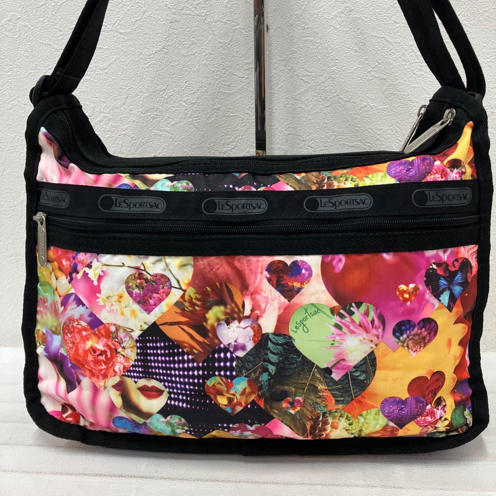 レスポートサック×蜷川実花の限定コラボショルダーバッグ　蝶花柄　パープル レスポートサック×蜷川実花の限定コラボショルダーバッグ 蝶花柄