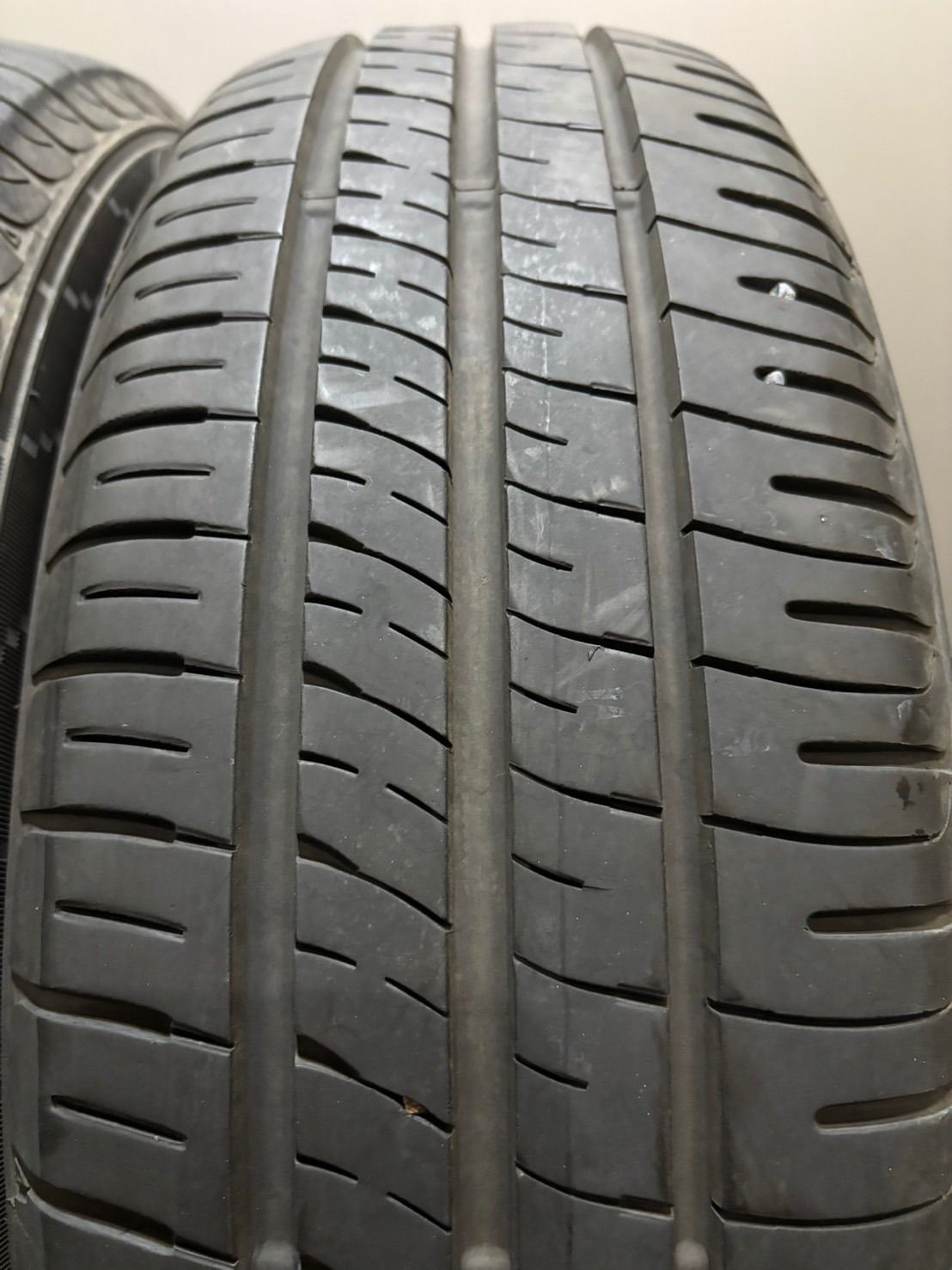 ☆185/65R15 DUNLOP/ENASAVE EC204 20年製 夏タイヤ サマータイヤ 4本