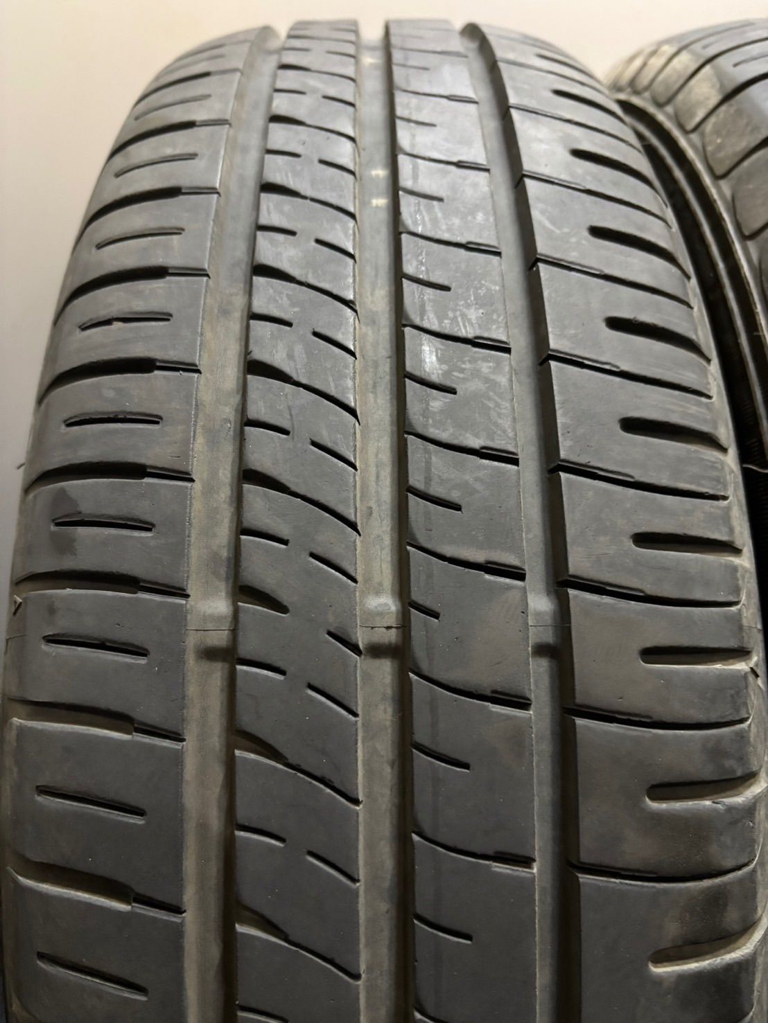 ☆185/65R15 DUNLOP/ENASAVE EC204 20年製 夏タイヤ サマータイヤ 4本