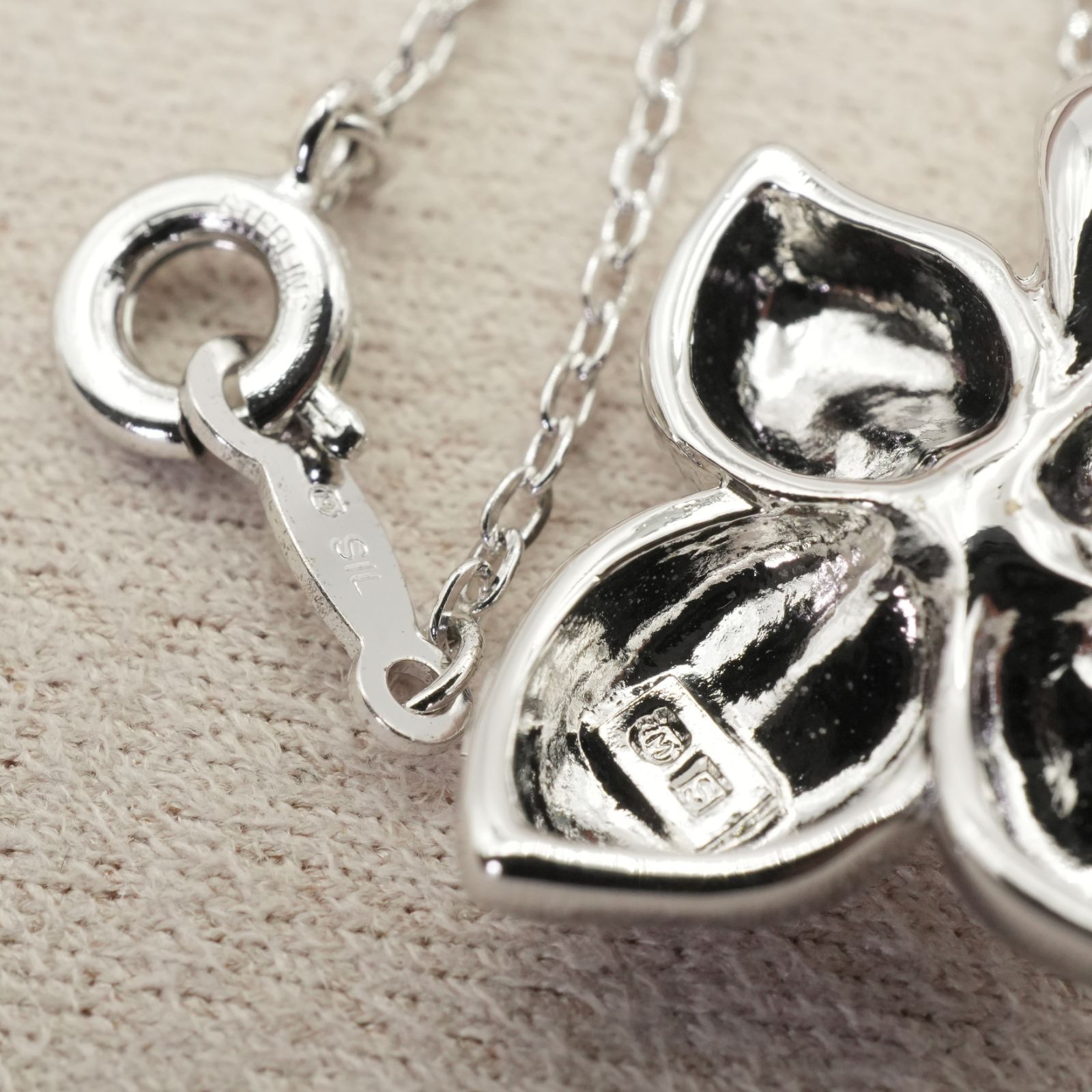 MIKIMOTO シルバーフラワーモチーフネックレス 美品 ミキモト パール フラワー ネックレス シルバー 花/25-2787