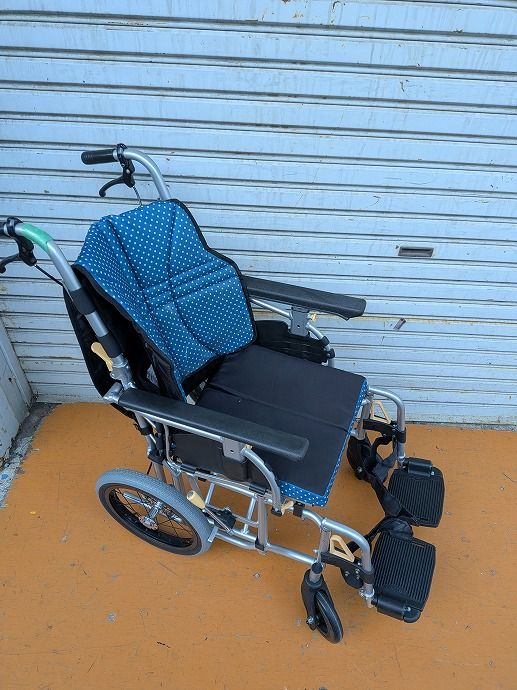 送料無料 日進医療器 介助式車椅子 ノーパンクタイヤ ウルトラ NAH-U7