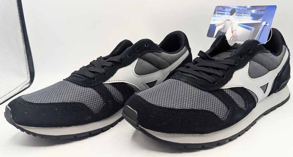 勝生勇利モデル スニーカー 「ユーリ!!! on ICE×MIZUNO」 勝生勇利モデル スニーカー 「ユーリ!!! on ICE×MIZUNO」