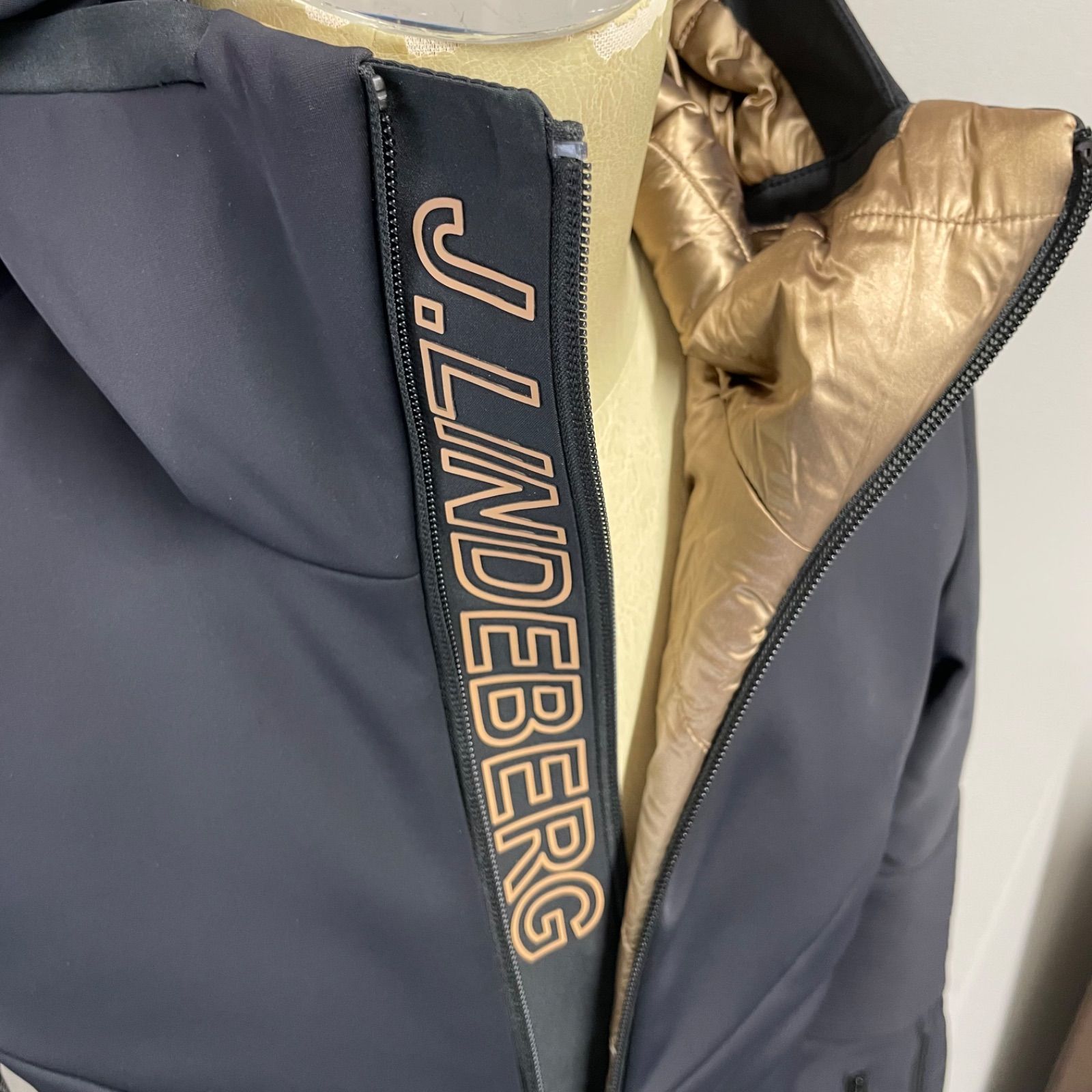 □J.LINDEBERG J.リンドバーグ スキー ウエア レディース Sサイズ 新品