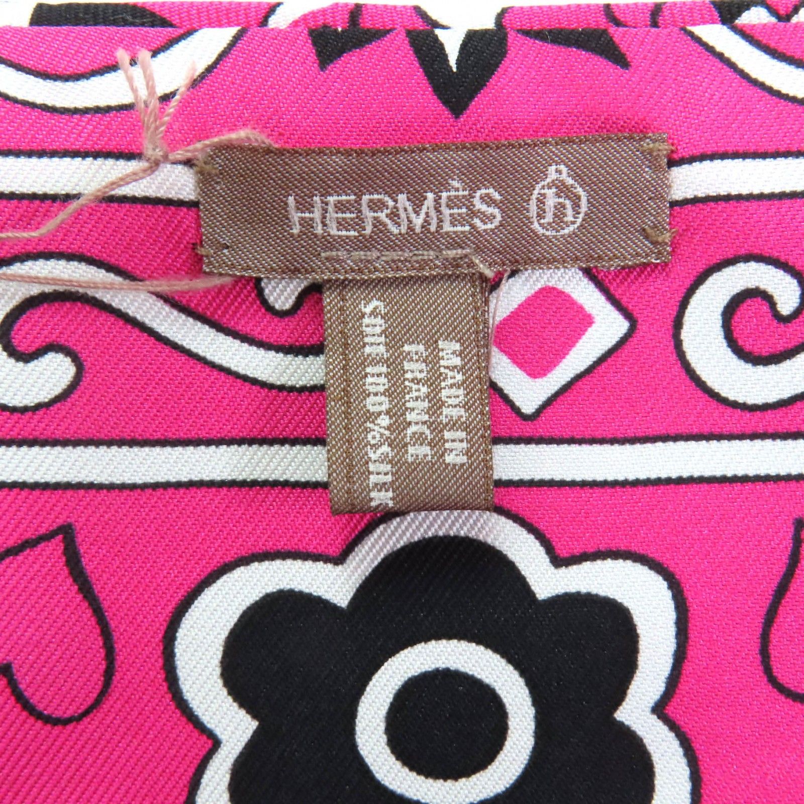 未使用品◇HERMES エルメス Peuple du Vent プティH シルク100％ 総柄  