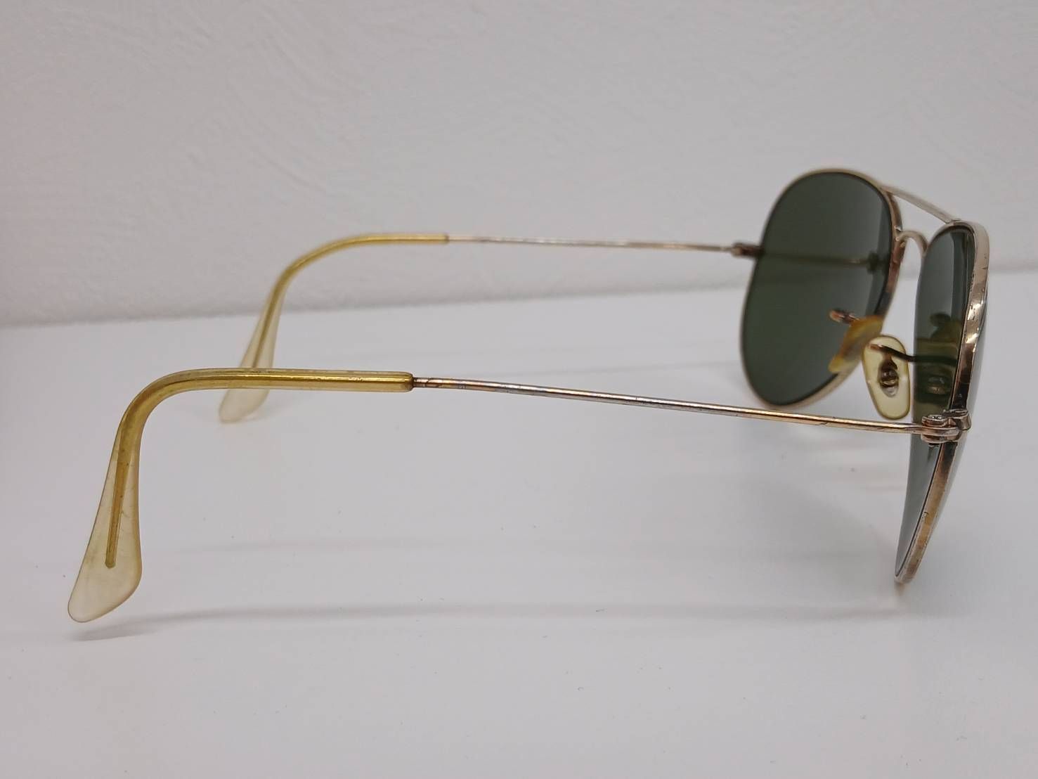 レイバン　ティアドロップサングラス　アビエーター　Ray - Ban ゴールド Ray Ban レイバン サングラス アビエーター ゴールド ティアドロップ