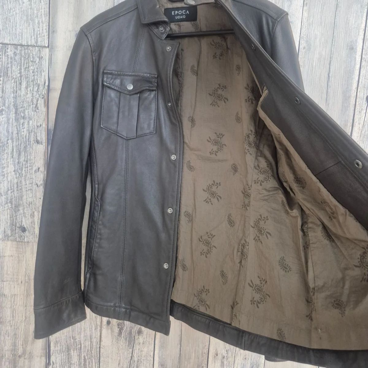エポカウォモ EPOCA UOMO ペイズリー裏地 総柄 レザージャケット 羊革