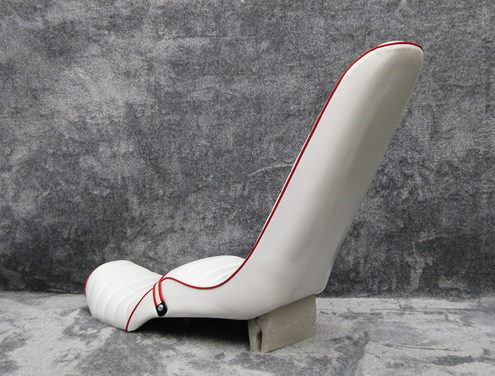 バリオス2 ZR250B 白赤エナ60cm 三段シート/Ⅱ型 後期 補強入 ホワイト