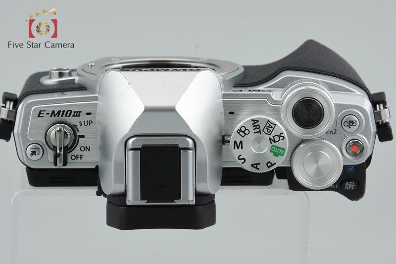 OLYMPUS オリンパス 【中古】OLYMPUS オリンパス OM-D E-M10 Mark III