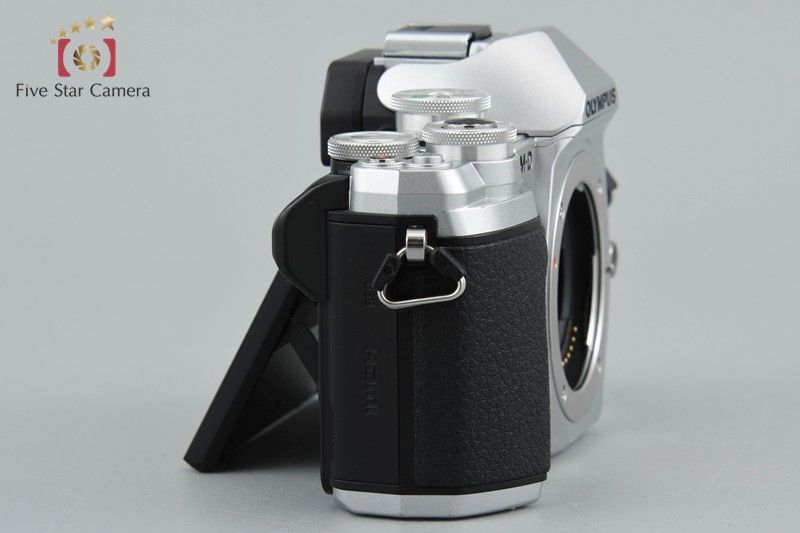 OLYMPUS オリンパス 【中古】OLYMPUS オリンパス OM-D E-M10 Mark III