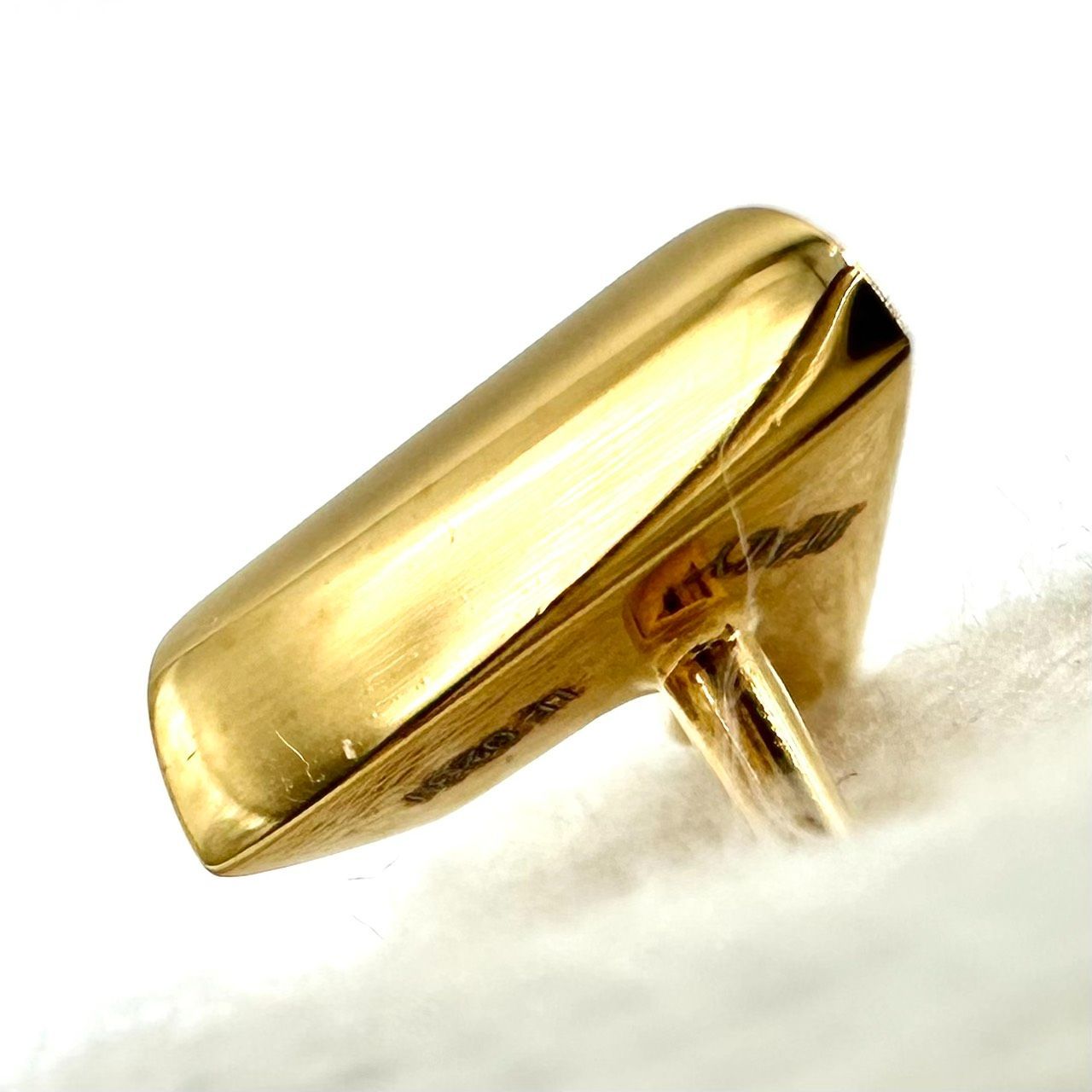 返品OK】LOUIS VUITTON ルイヴィトン エセンシャル V ピアス M68153