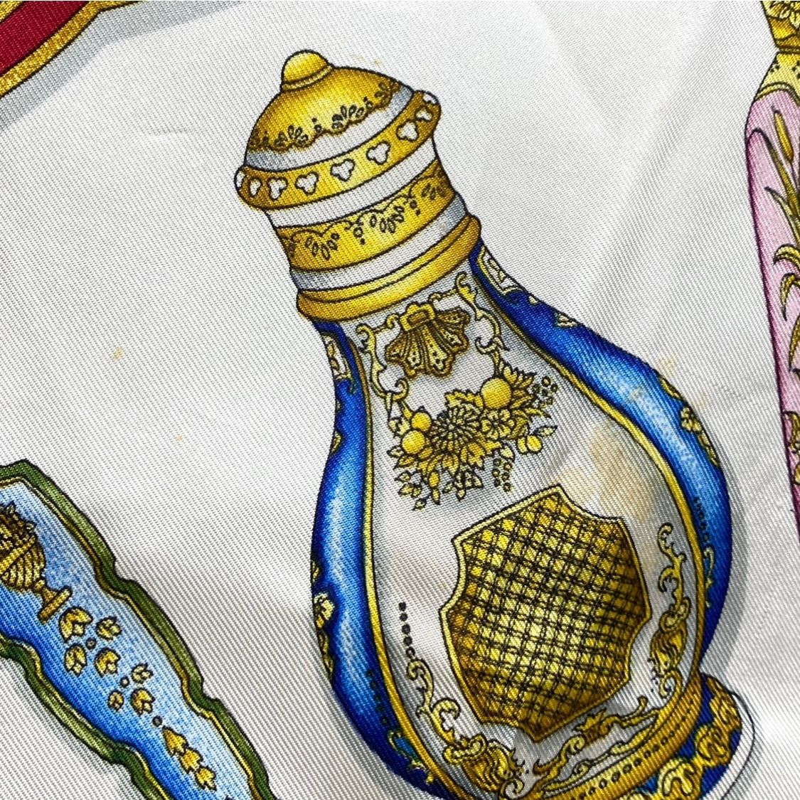 エルメス カレ90 Qu importe le flacon シルクスカーフ 香水瓶 ダーク