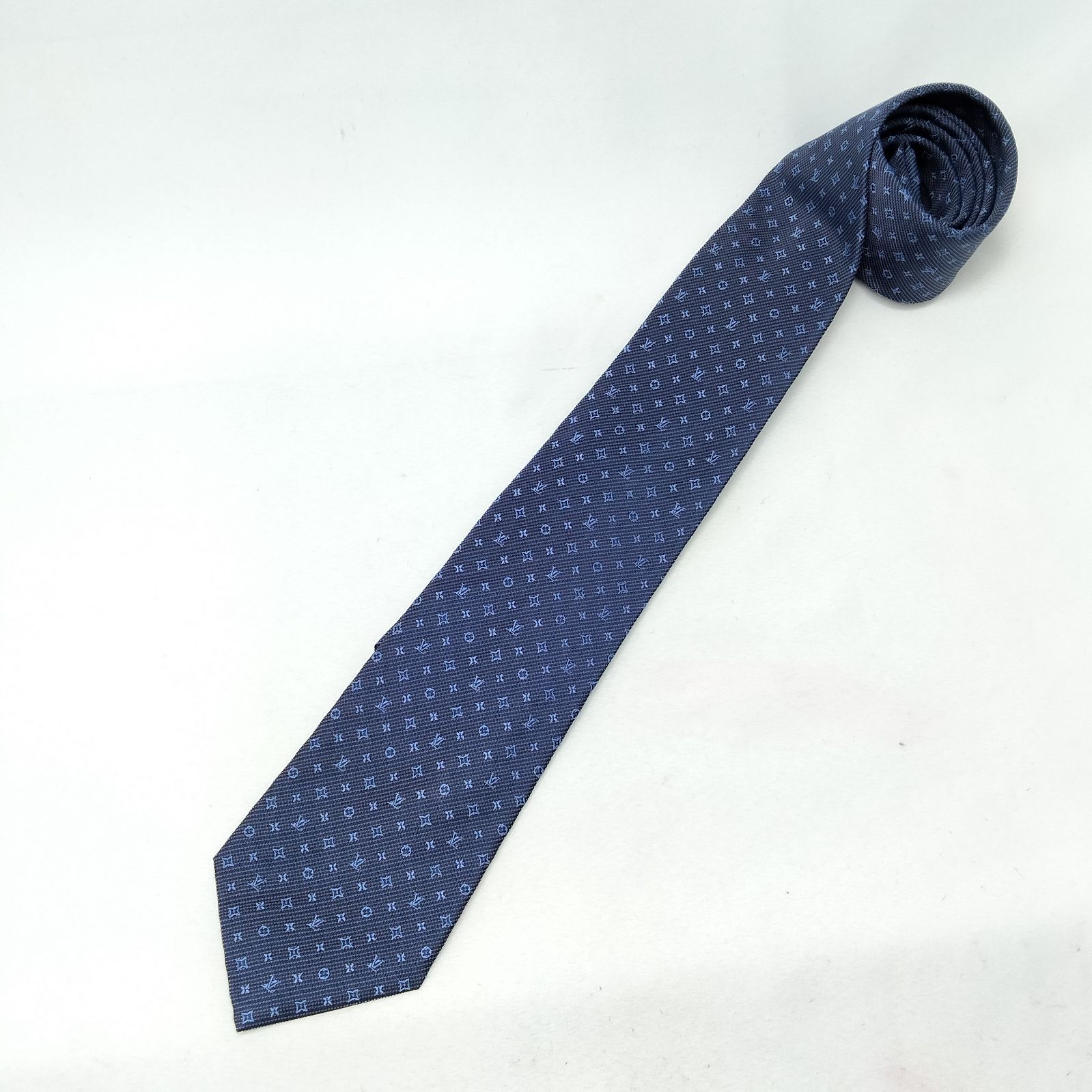 箱付美品✨️　LOUISVUITTON　ネクタイ　モノグラム　ネイビー　成人式 楽天市場】【新品】ルイヴィトン LOUIS VUITTON ネクタイ クラヴァット