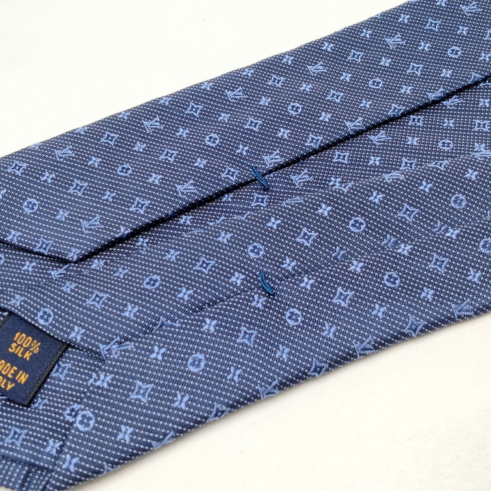 美品✨️LOUIS VUITTON✨️ ルイヴィトン M70953 クラヴァット