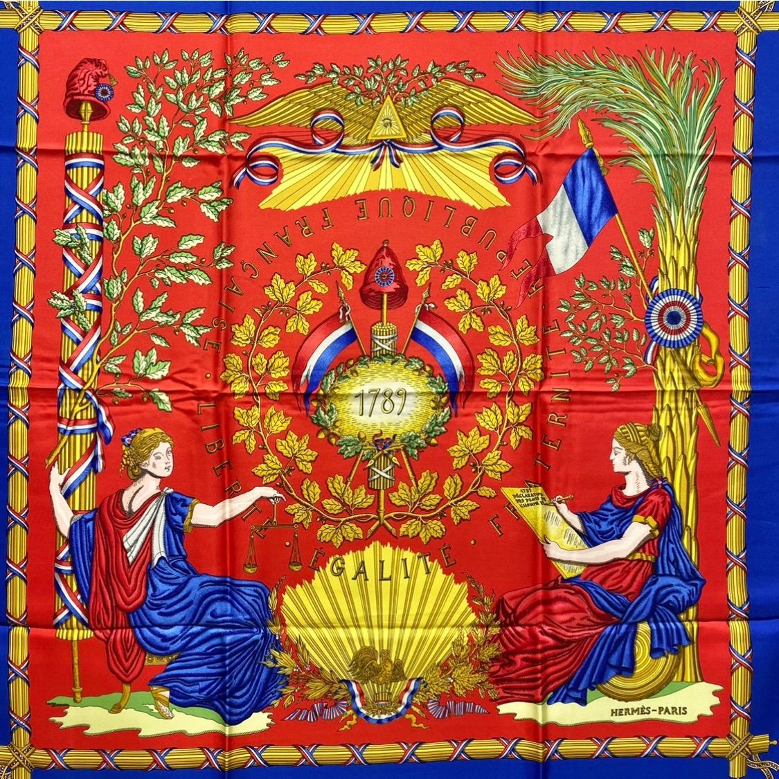エルメス カレ90 LIBERTE EGALITE FRATERNITE REPUBLIQUE FRANCAISE