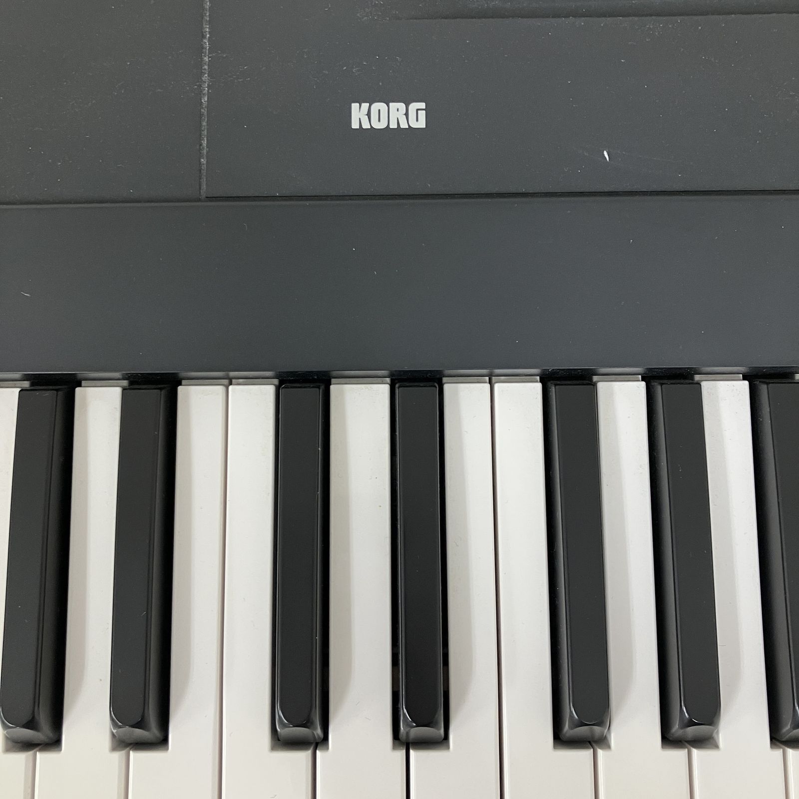 KORG L1SP 88鍵の電子ピアノ スタンド付き 中古 KORG L1SP Liano 88鍵 キーボード デジタルピアノ 電子ピアノ 中古