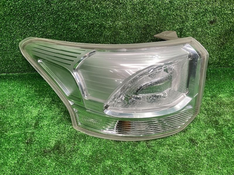 アウトランダー GG2W 左テールランプ・テールライト PHEV Gセーフティ