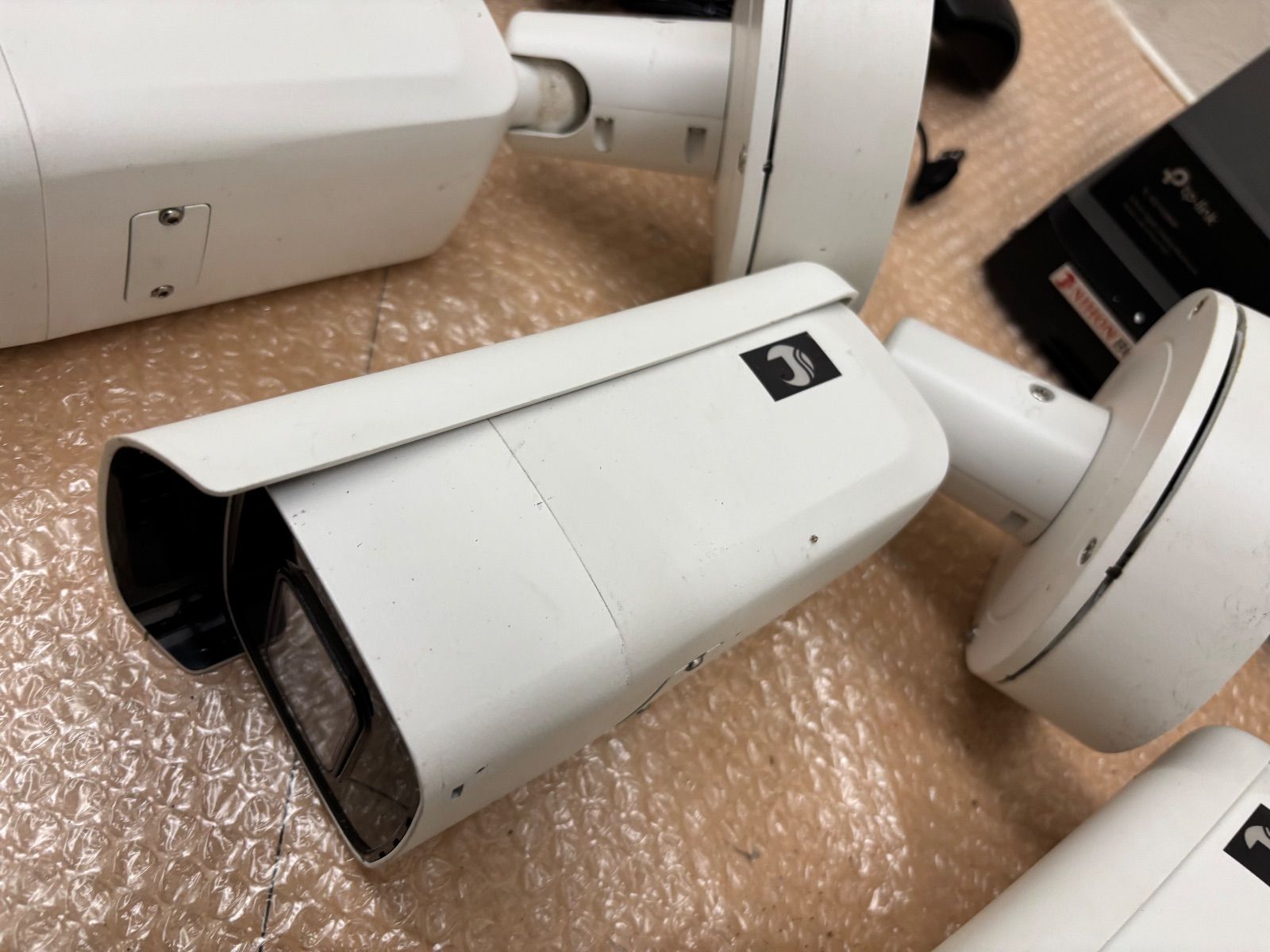 動作未確認　カメラ　4点セット 中古・動作未確認ジャンク扱い】日本防犯システム 防犯カメラシステム