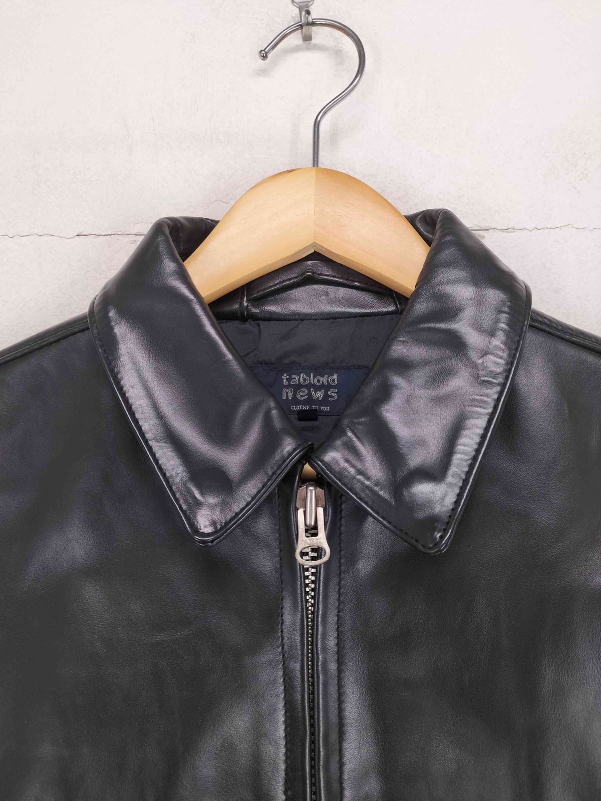 タブロイドニュース tabloid news horse leather ホースレザーシングル 