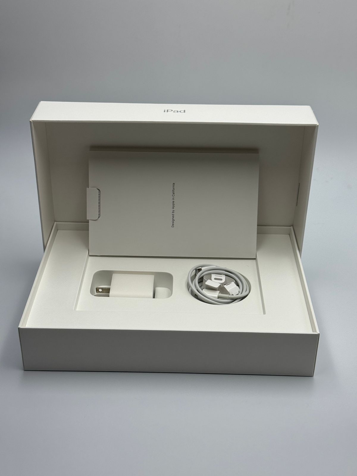 中古B】iPad 第9世代 256GB シルバー Wi-Fi バッテリー【98%】 - メルカリ