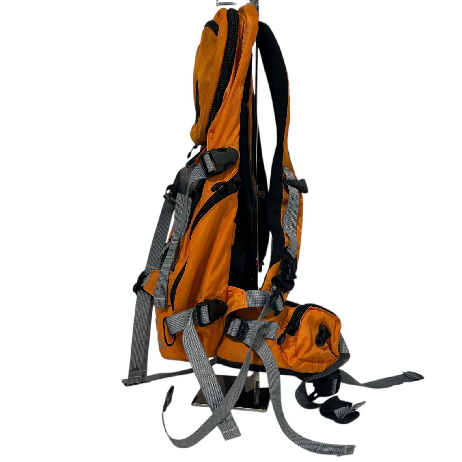 BURTON ak バートン スノーバックパック 30L - メルカリ