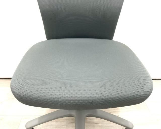 中古]オカムラ（okamura）製 カロッツァチェア！[KC] - メルカリ